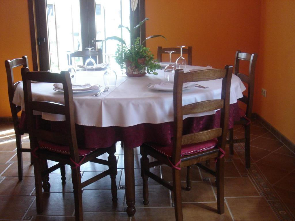 Hotel Rural El Caseron De Linarejos Екстер'єр фото