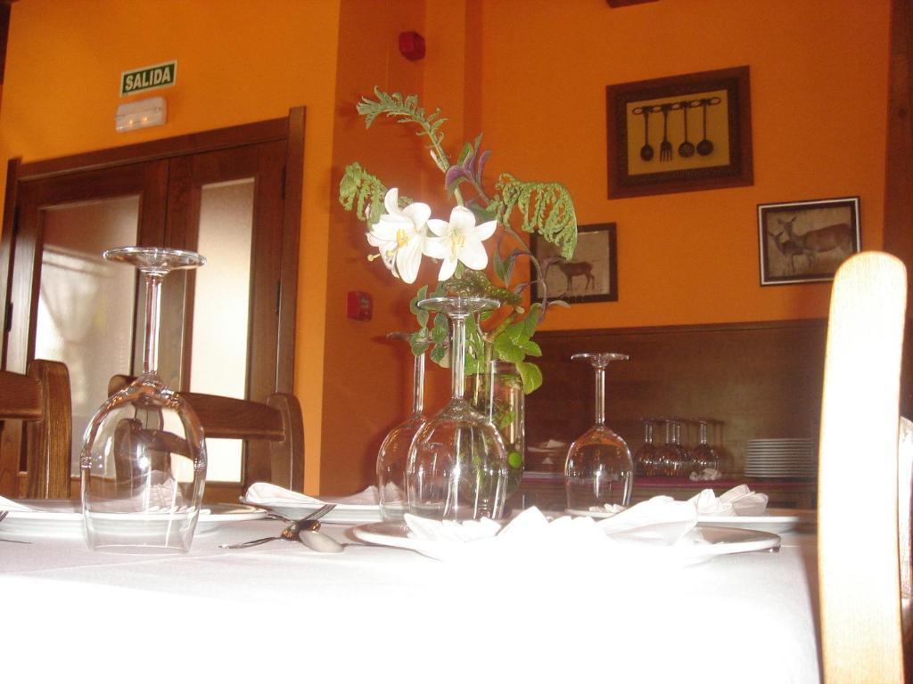 Hotel Rural El Caseron De Linarejos Екстер'єр фото